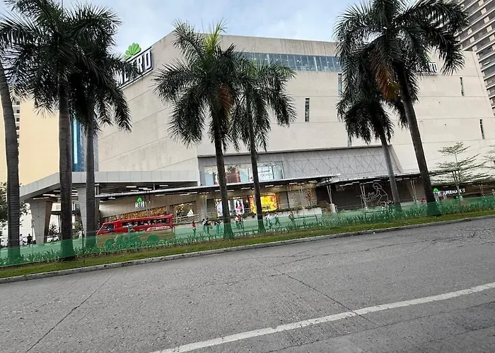 Cozy With Balcony Just A Walk To Ayala * Cebu